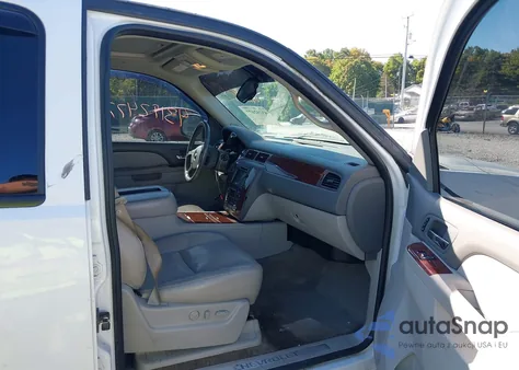 2011 Chevrolet Tahoe Ltz из США, поврежденный, VIN 1GNSKCE07BR353774